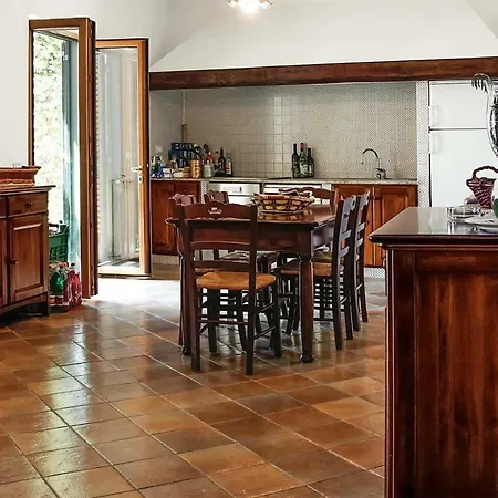 Sleeps 5 Pool Air Con Wifi וילה Torca