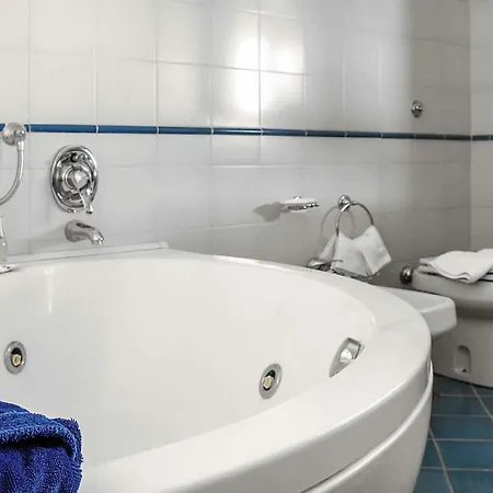 וילה Sleeps 5 Pool Air Con Wifi Torca