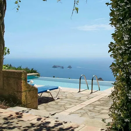 Sleeps 5 Pool Air Con Wifi *